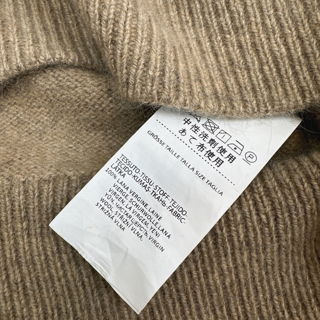 独家款 Max 25Ss———早秋最新款针织套装 🤎翻领无袖毛衣+松紧腰半裙 精致美感 整体给人感觉特别