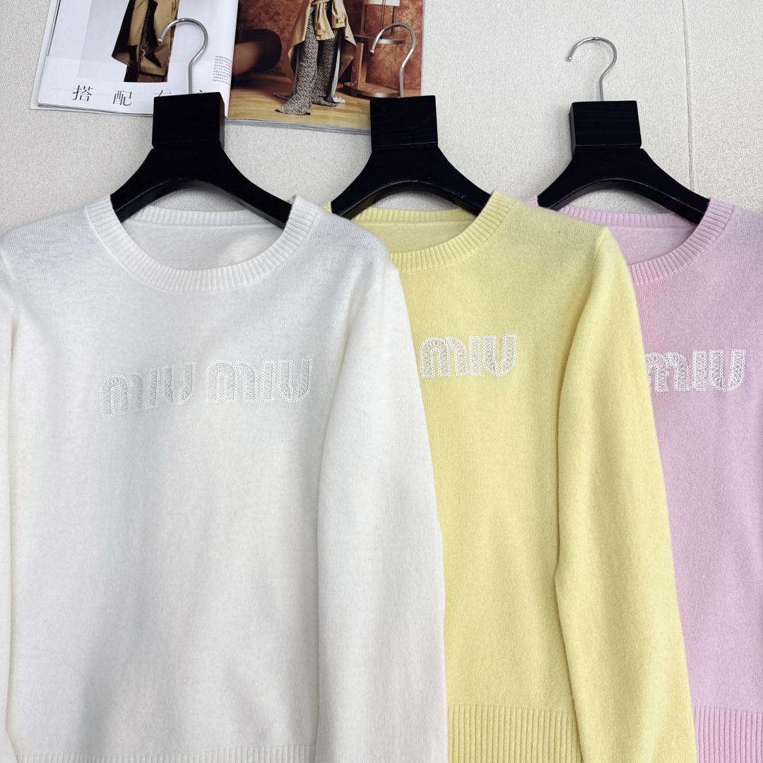 Miu Miu Embroidered Logo Knit Sweater - Classic & Versatile 4 cmp i1759380262513 4067 0 2