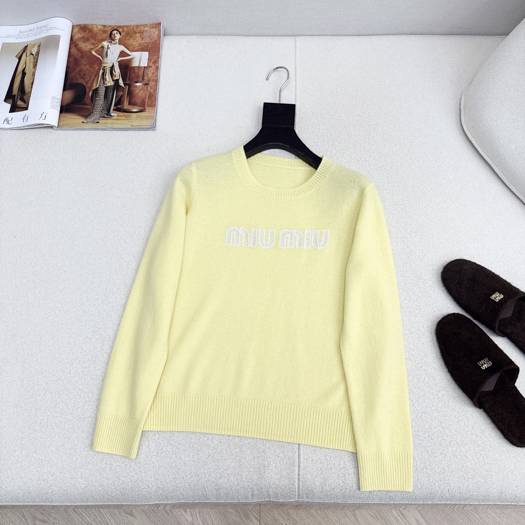 Miu Miu Embroidered Logo Knit Sweater - Classic & Versatile 7 cmp i1759380262513 7906 0 5