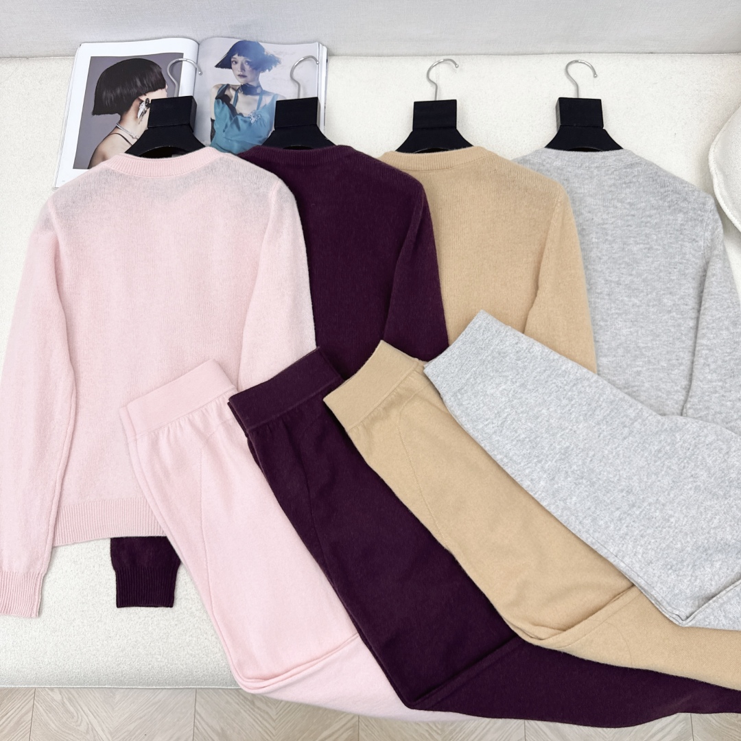 Ralph Lauren Knit Set: Elegant Two-Piece Wool Sweater and Straight-Leg Pants 8 cmp i1759464616413 8922 0 6