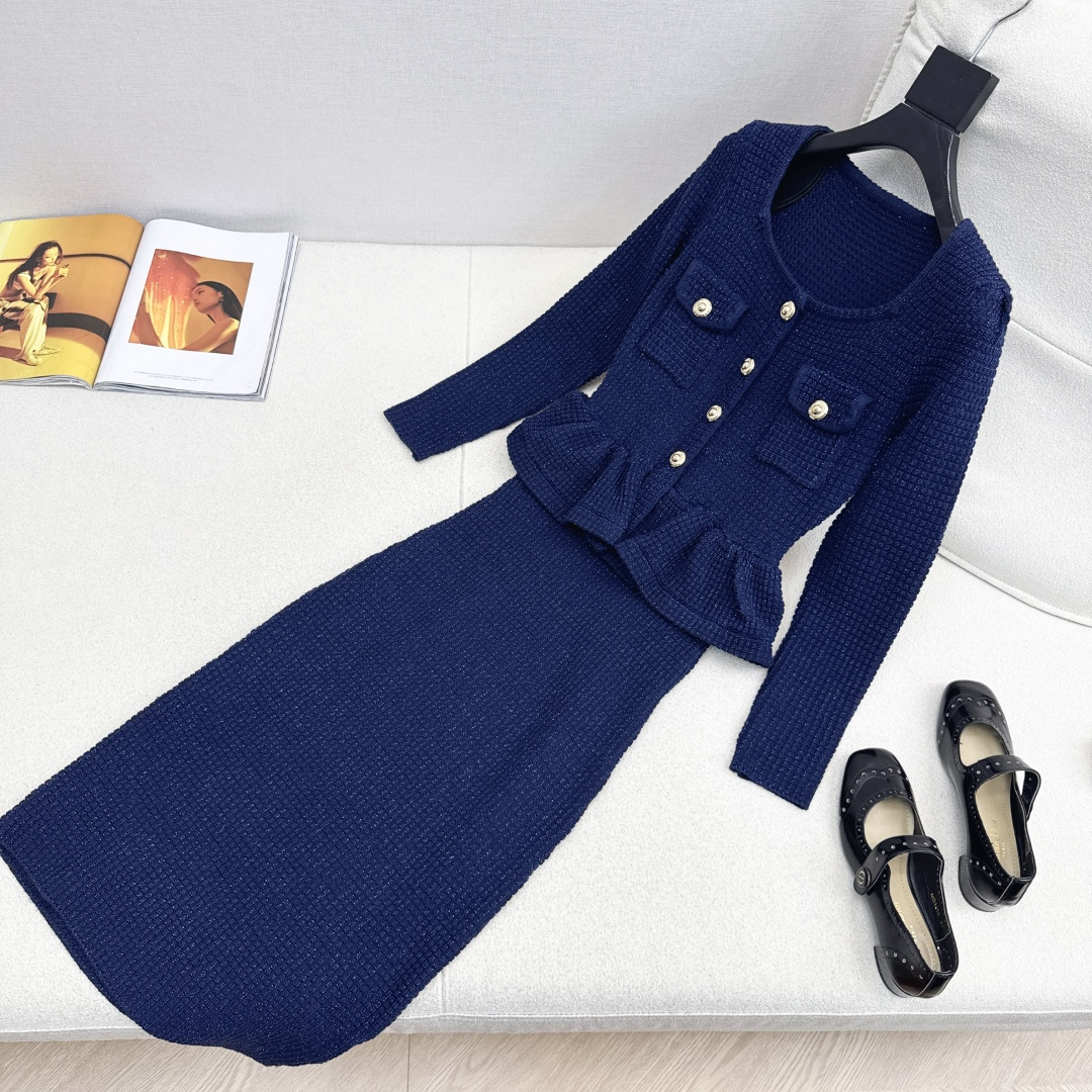 独家首发 SSs———秋冬最新款假两件做法包臀连衣裙 🖤修身款淑女裙子 真的超温柔 正式场合或者日常都可