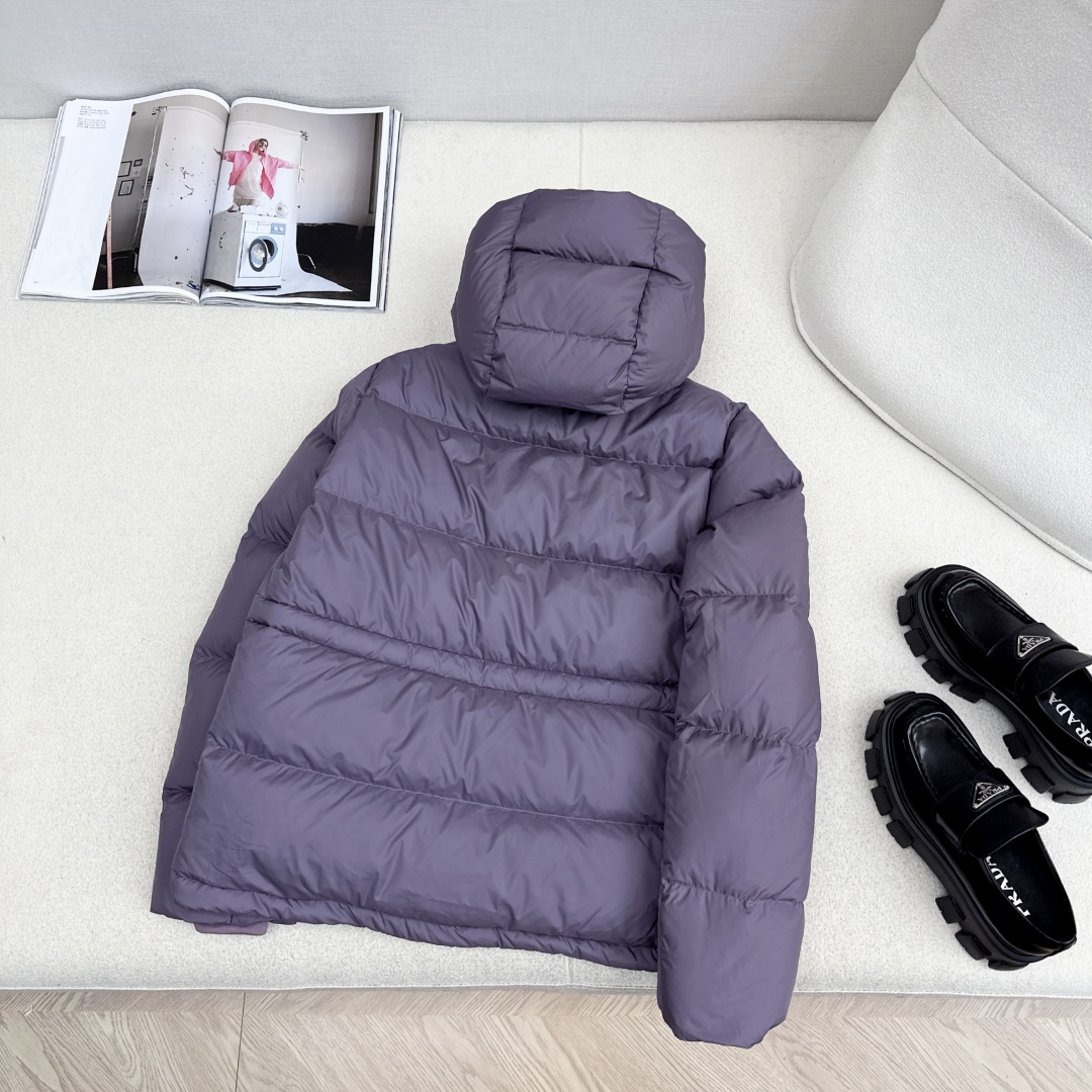 LULUL*MON 25ss———秋冬新款泡芙五格羽绒服💜 SoftMatte™ 面料 国标90白鸭绒填