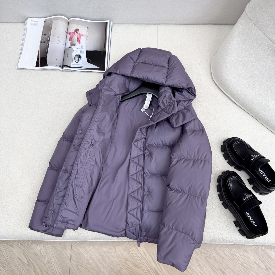 LULUL*MON 25ss———秋冬新款泡芙五格羽绒服💜 SoftMatte™ 面料 国标90白鸭绒填