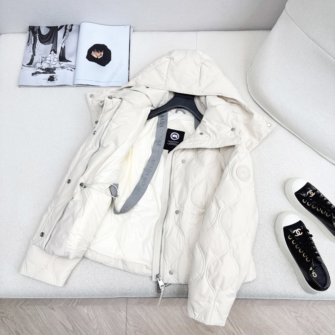 Canad Goose Women's Quilted Hooded Down Jacket - Slim Fit & Stylish 8 cmp i1759559057183 4949 0 6