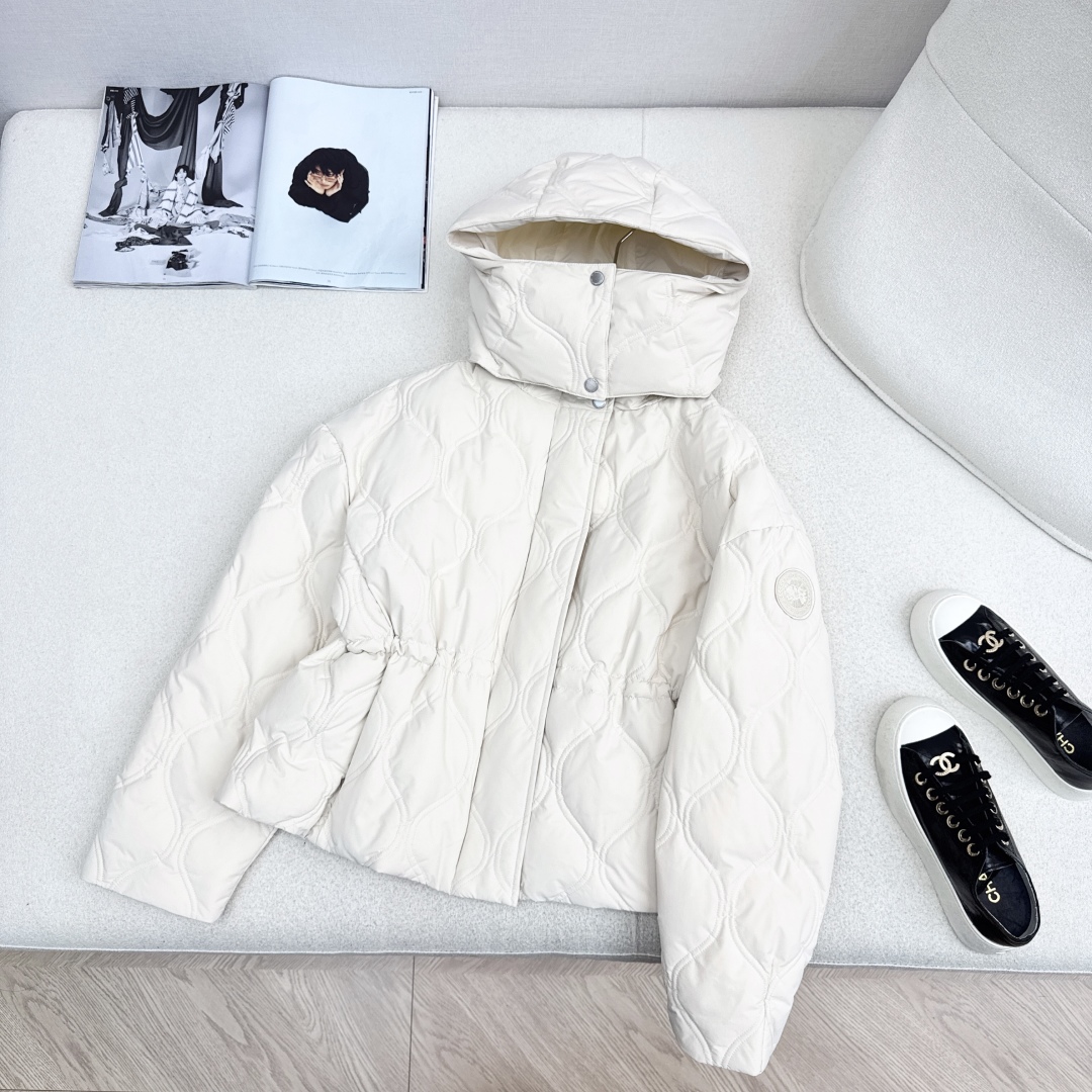 Canad Goose Women's Quilted Hooded Down Jacket - Slim Fit & Stylish 2 cmp i1759559058310 300 0 0