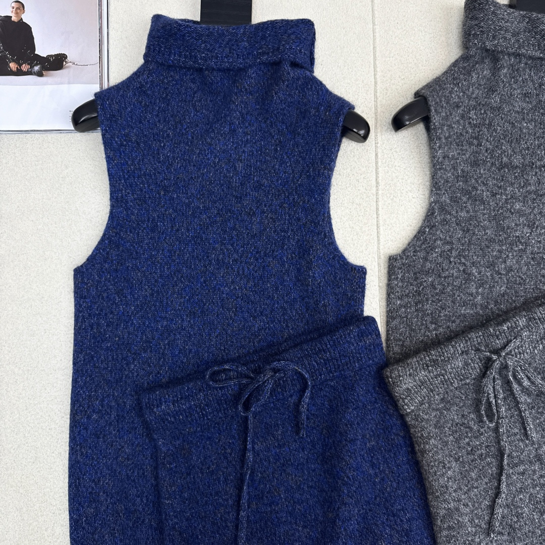 独家款 lp🆕 25Ss———早秋最新款针织套装 🤎高领无袖毛衣+松紧腰半裙 精致美感 整体给人感觉特别