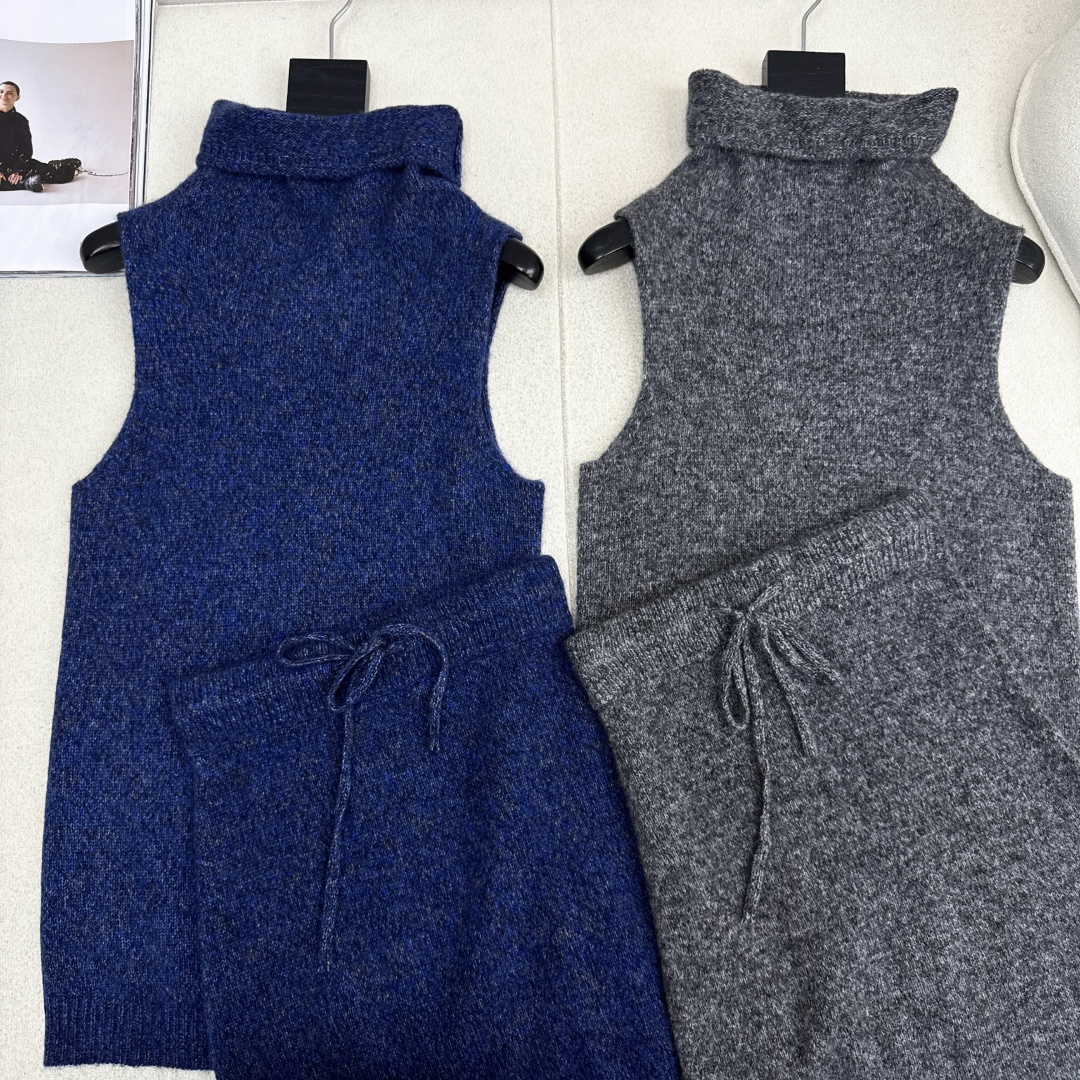 独家款 lp🆕 25Ss———早秋最新款针织套装 🤎高领无袖毛衣+松紧腰半裙 精致美感 整体给人感觉特别