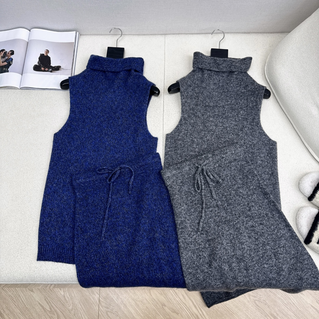 独家款 lp🆕 25Ss———早秋最新款针织套装 🤎高领无袖毛衣+松紧腰半裙 精致美感 整体给人感觉特别