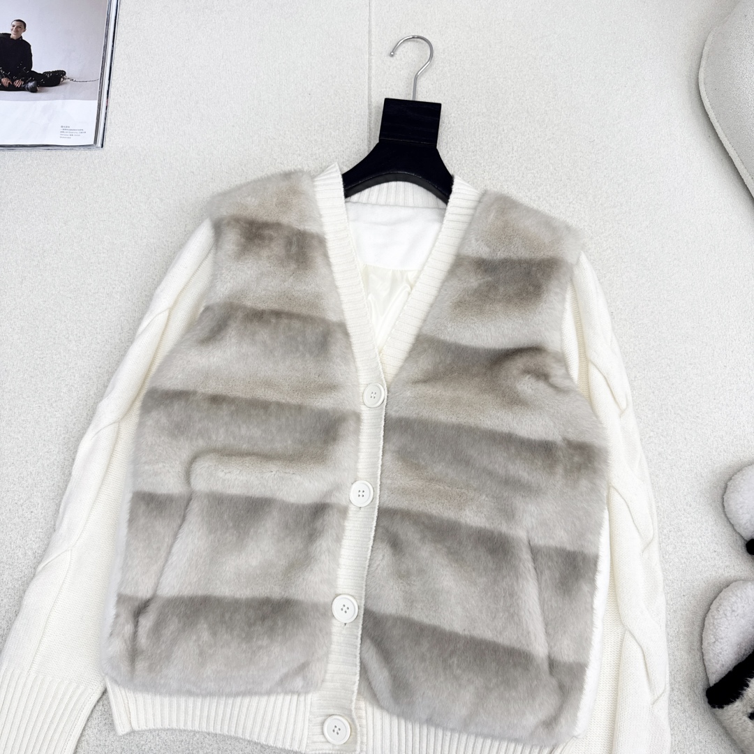 独家款～lp🆕 25Ss————秋冬最新款V领针织拼接羽绒服🤍定制羊毛呢面料+羊毛针织面料+环保仿水貂皮