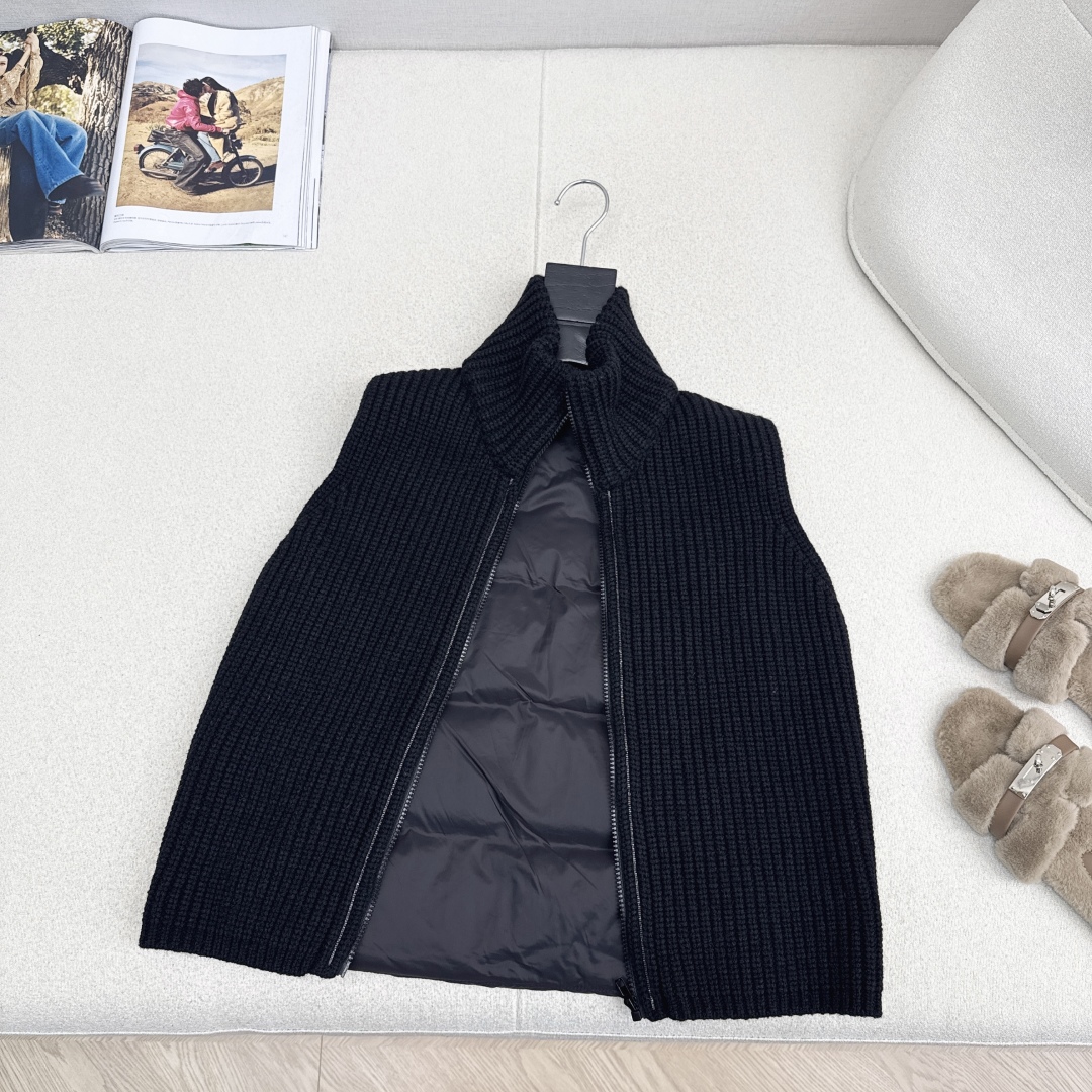 原单品质 lp🆕 25Ss———秋冬最新款拼接针织立领羽绒马甲 🤍小立领立体剪裁版型设计 国标90白鹅绒