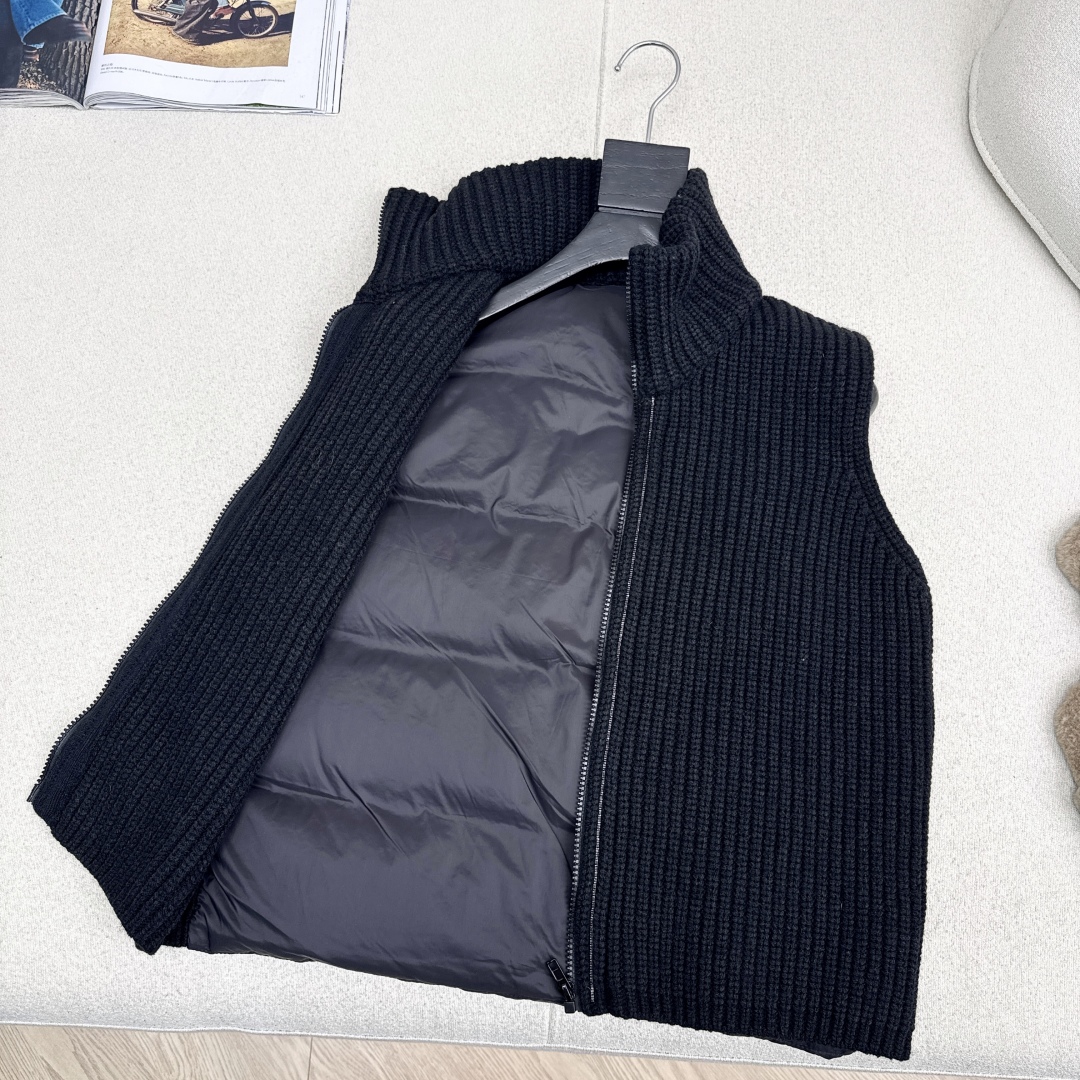 原单品质 lp🆕 25Ss———秋冬最新款拼接针织立领羽绒马甲 🤍小立领立体剪裁版型设计 国标90白鹅绒