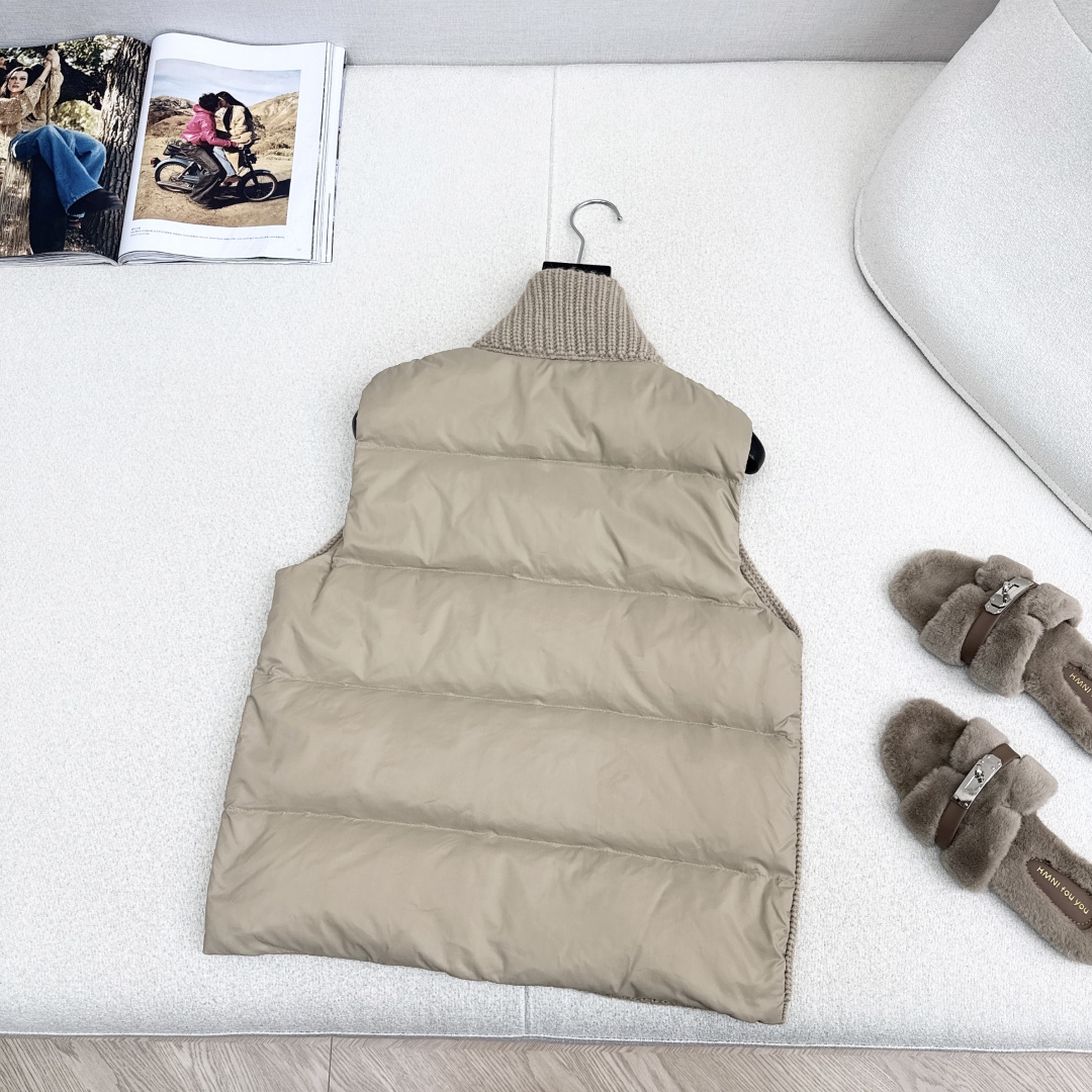 原单品质 lp🆕 25Ss———秋冬最新款拼接针织立领羽绒马甲 🤍小立领立体剪裁版型设计 国标90白鹅绒