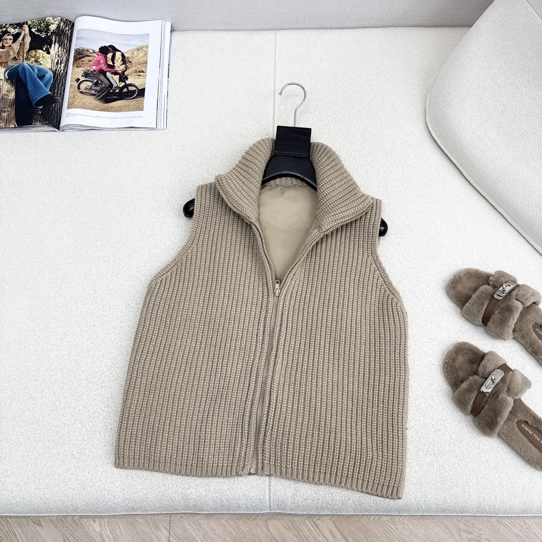 原单品质 lp🆕 25Ss———秋冬最新款拼接针织立领羽绒马甲 🤍小立领立体剪裁版型设计 国标90白鹅绒