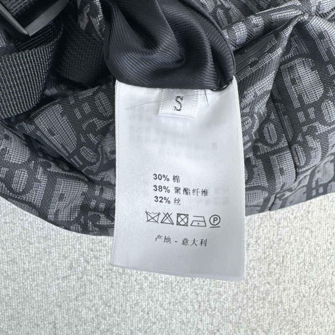 特价🉐️❗️现货齐码❗️不退不换❗️独家首发 CD 25Ss————早秋最新款经典松紧腰搭片裤裙🖤zg最