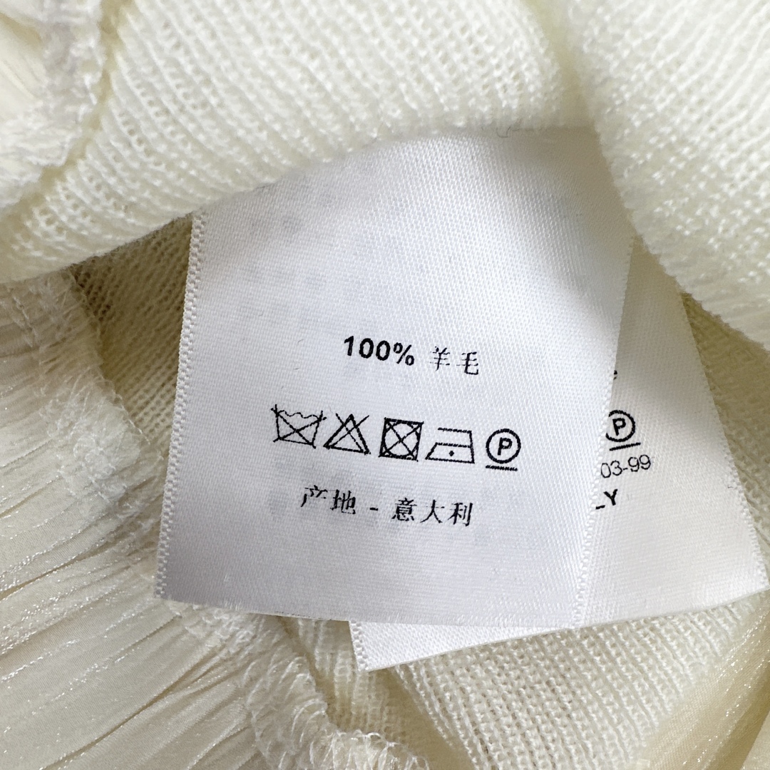 Wool Set: Hand-Hooked Sweater & Straight-Leg Pants - Chic & Cozy 10 cmp i1759724383958 8897 0 8
