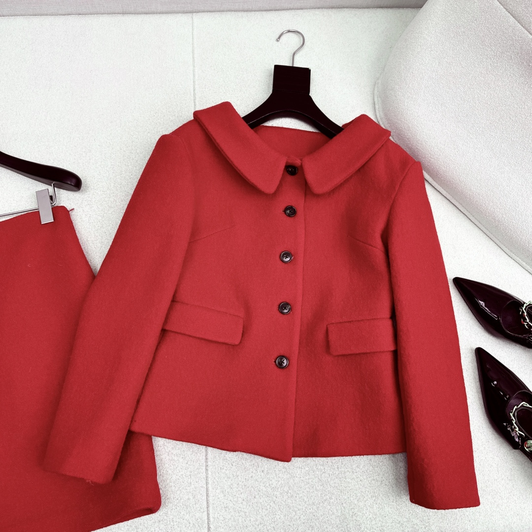 特价🉐️一套❗️现货齐码❗️不退不换❗️缪系复古法式穿搭 Miu 25Ss————秋冬最新款千金风毛呢套