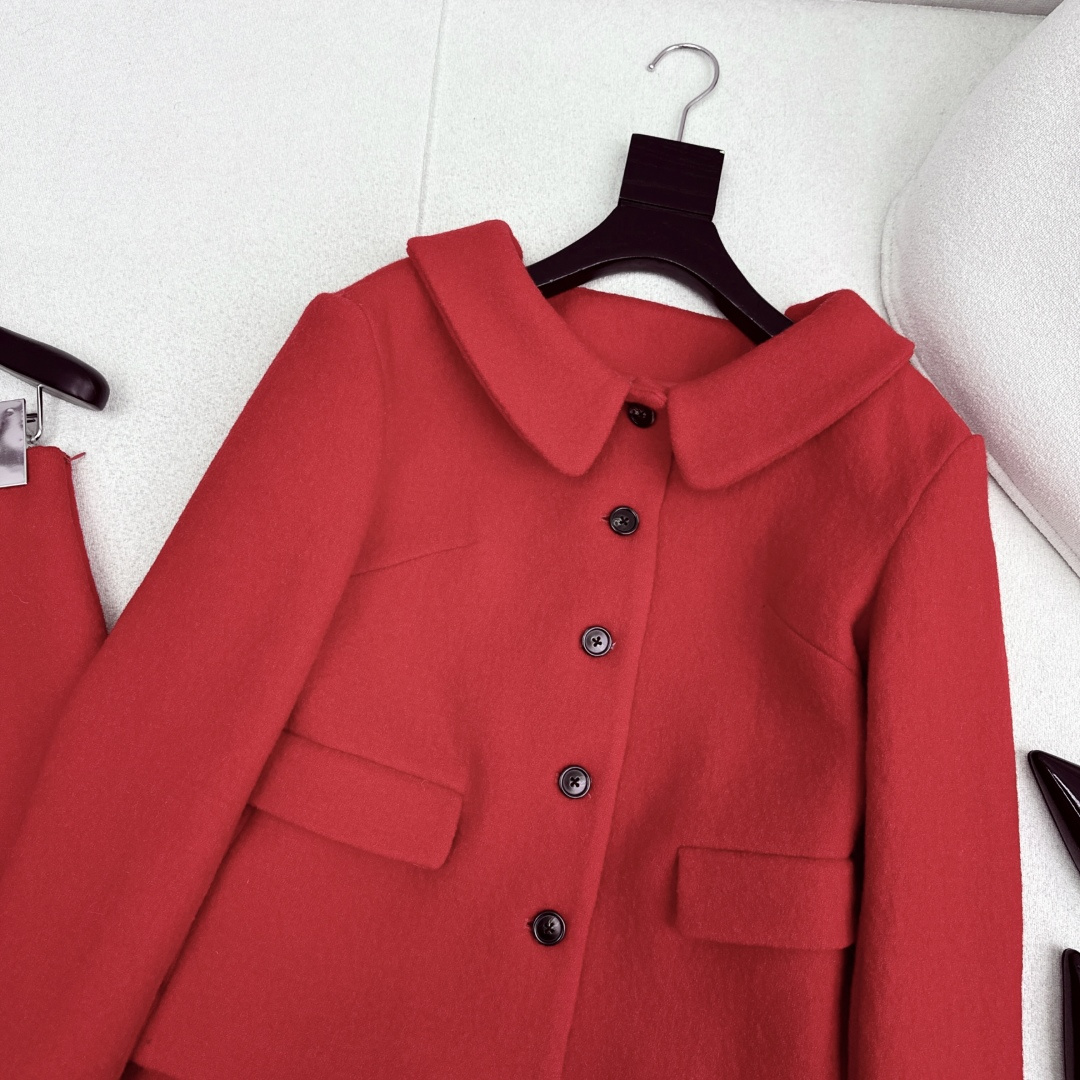 特价🉐️一套❗️现货齐码❗️不退不换❗️缪系复古法式穿搭 Miu 25Ss————秋冬最新款千金风毛呢套