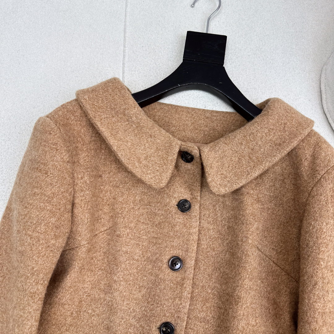 特价🉐️一套❗️现货齐码❗️不退不换❗️缪系复古法式穿搭 Miu 25Ss————秋冬最新款千金风毛呢套