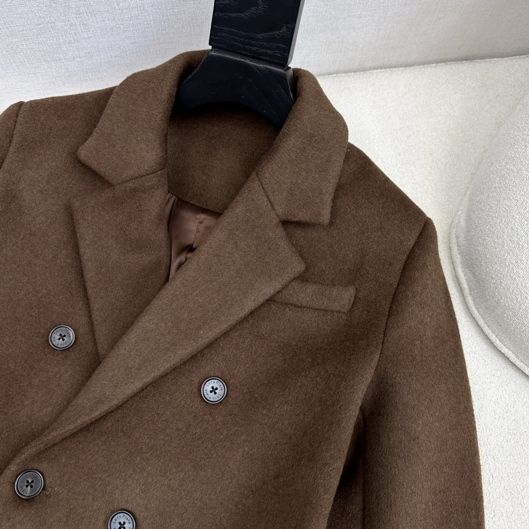 特价🉐️ ❗️现货齐码❗️不退不换❗️时髦复古～lp🆕 25Ss————秋冬最新款双排扣羊毛呢大衣外套🤎