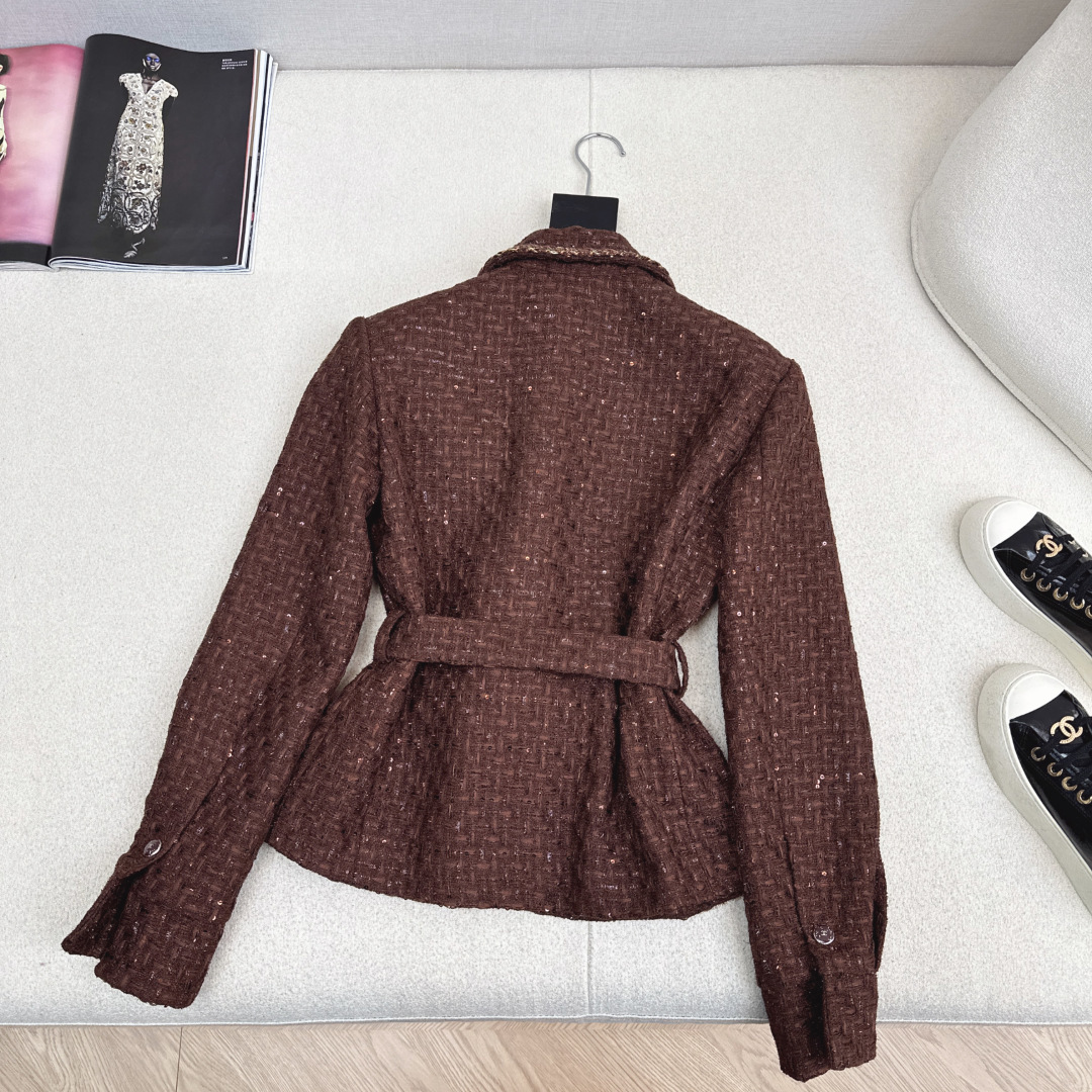 特价🉐️ ❗️现货齐码❗️不退不换❗️贵气范儿～ C家 25Ss————秋冬最新款精致编织套装 🤎翻领四