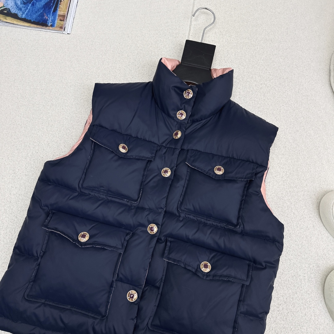 特价🉐️❗️SM❗️不退不换❗️爆单款推荐 C家 25Ss————秋冬最新款滑雪系列立领羽绒马甲外套🖤国