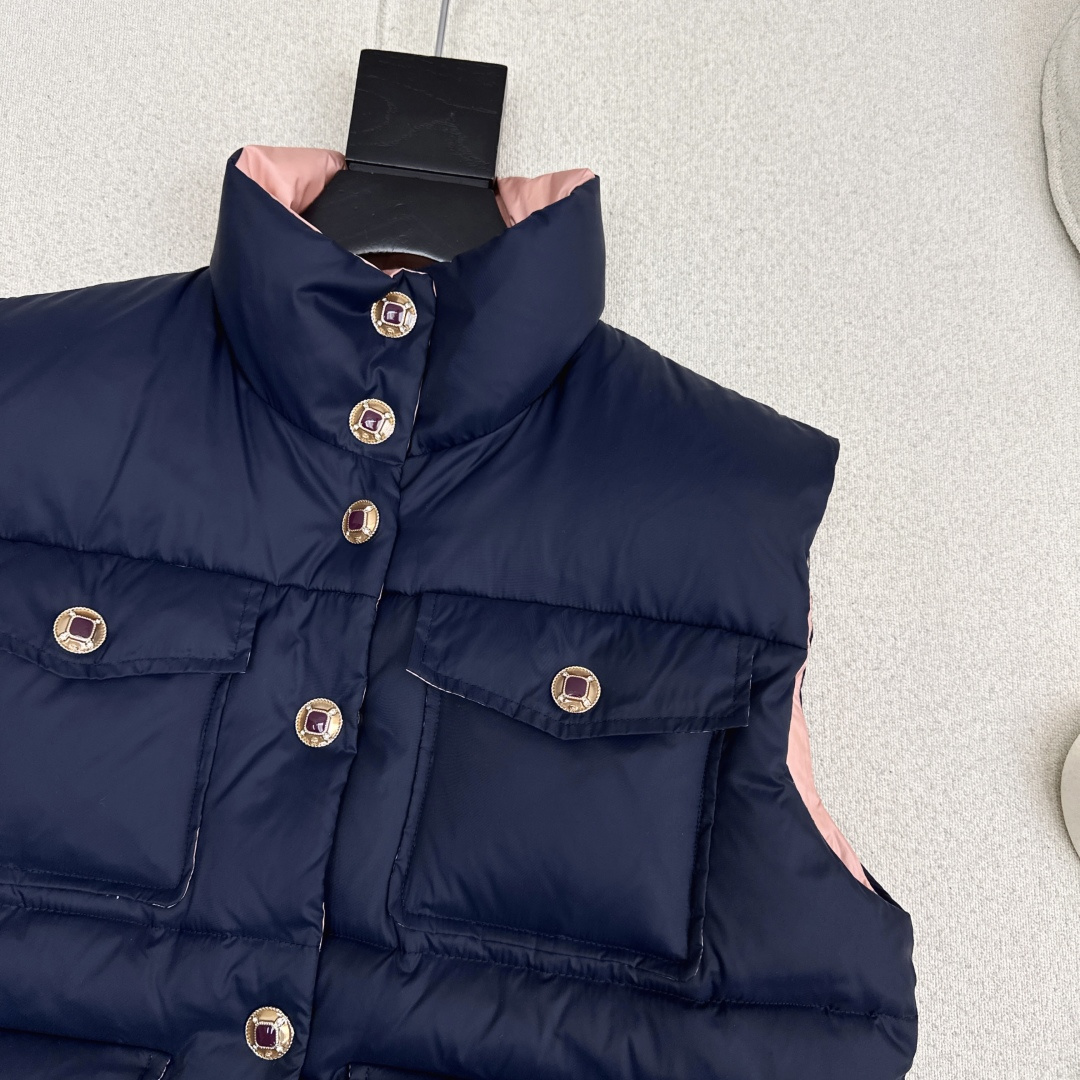 特价🉐️❗️SM❗️不退不换❗️爆单款推荐 C家 25Ss————秋冬最新款滑雪系列立领羽绒马甲外套🖤国