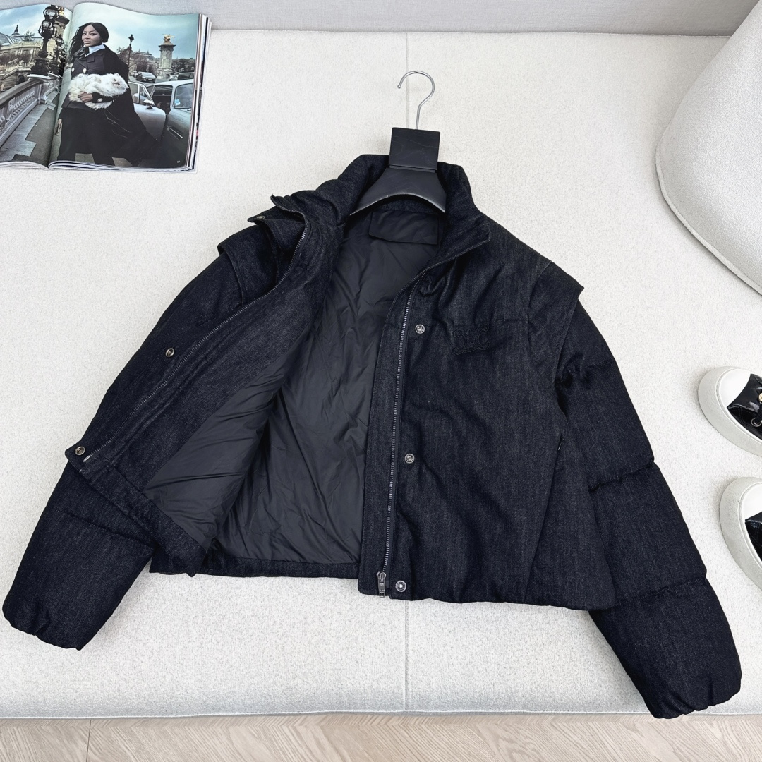 特价🉐️❗️现货齐码❗️不退不换❗️可拆卸两穿款～ Ce 25Ss———秋冬最新款三角皮标牌装饰面包羽绒