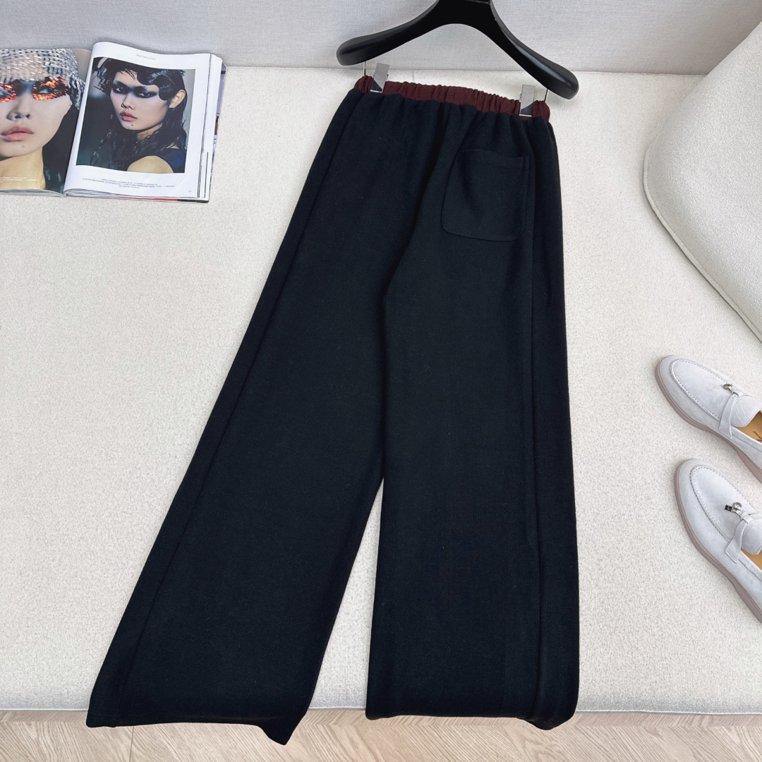 长期主义穿搭 Bc 25Ss————秋冬最新款撞色拼接休闲直筒裤🖤定位刺绣标识简约时髦感 经典松紧腰直筒