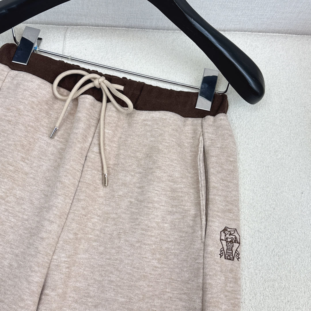 长期主义穿搭 Bc 25Ss————秋冬最新款撞色拼接休闲直筒裤🖤定位刺绣标识简约时髦感 经典松紧腰直筒