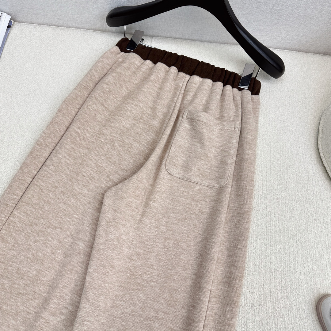 长期主义穿搭 Bc 25Ss————秋冬最新款撞色拼接休闲直筒裤🖤定位刺绣标识简约时髦感 经典松紧腰直筒
