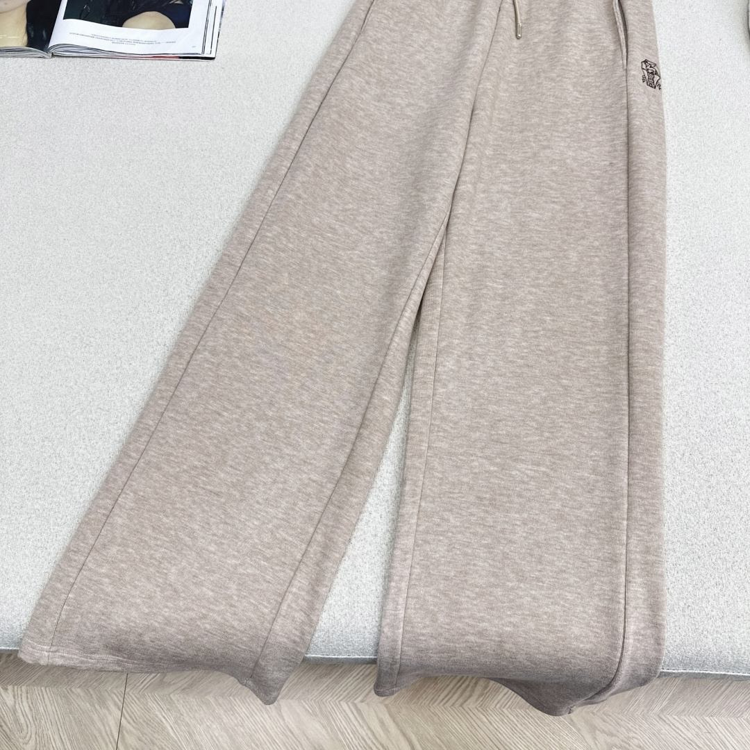 长期主义穿搭 Bc 25Ss————秋冬最新款撞色拼接休闲直筒裤🖤定位刺绣标识简约时髦感 经典松紧腰直筒