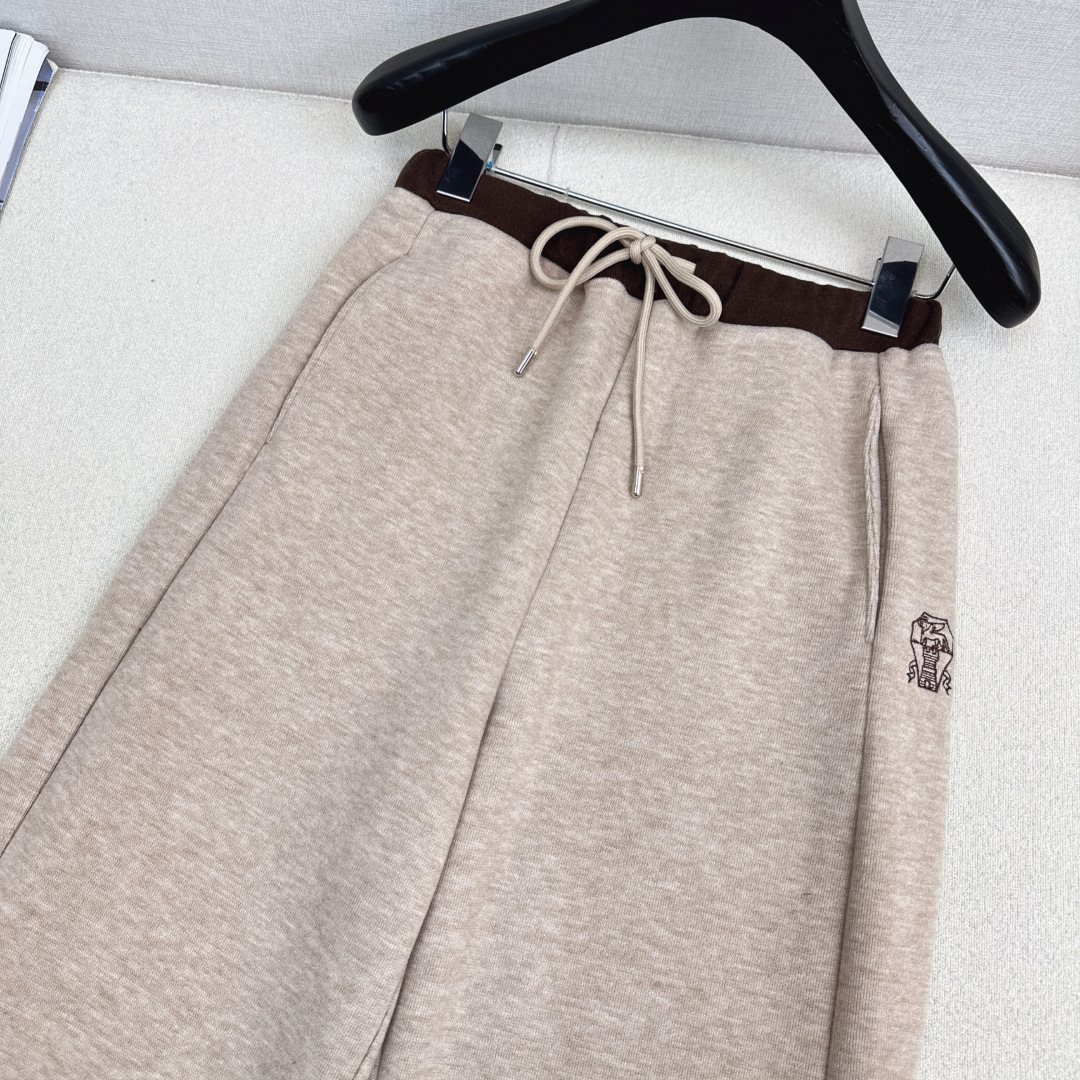 长期主义穿搭 Bc 25Ss————秋冬最新款撞色拼接休闲直筒裤🖤定位刺绣标识简约时髦感 经典松紧腰直筒