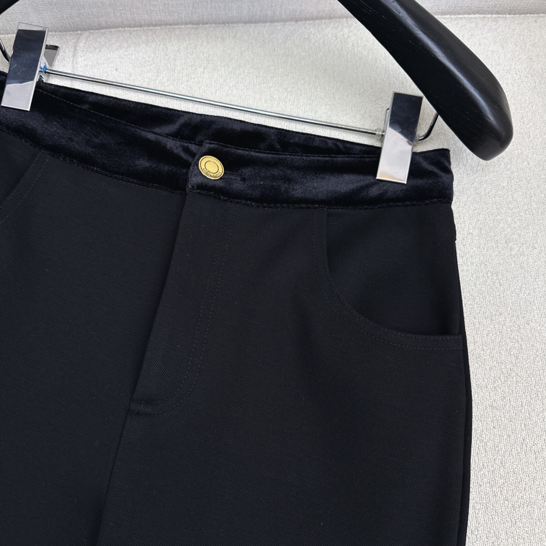 特价🉐️❗️现货齐码❗️不退不换❗️冬季必备加绒小黑裤 LP Ss————秋冬最新款百搭加绒休闲打底裤 