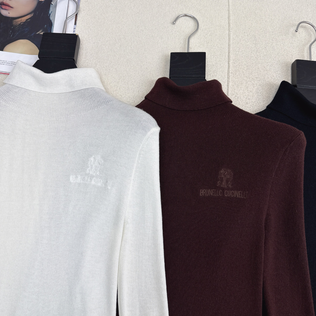 人手必备 Bc 25Ss————秋冬最新款经典logo刺绣装饰高领打底衫 🖤日常必备款 各种好穿好搭配 