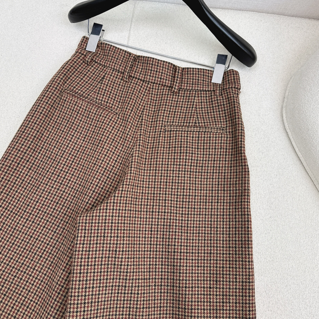 特价🉐️❗️SM❗️不退不换❗️独家款～ CE 25Ss———秋冬最新款千格纹羊毛套装🤎西装外套+高腰裙