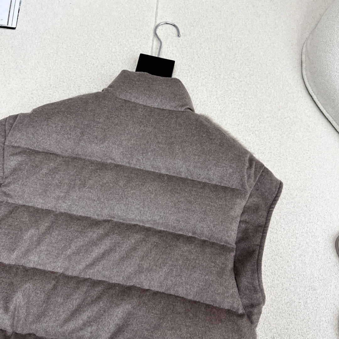 独家款～Bc 25Ss————秋冬最新款立领羊毛呢拼接环保毛绒绒羽绒马甲🖤定制羊毛呢面料+环保毛绒绒面料