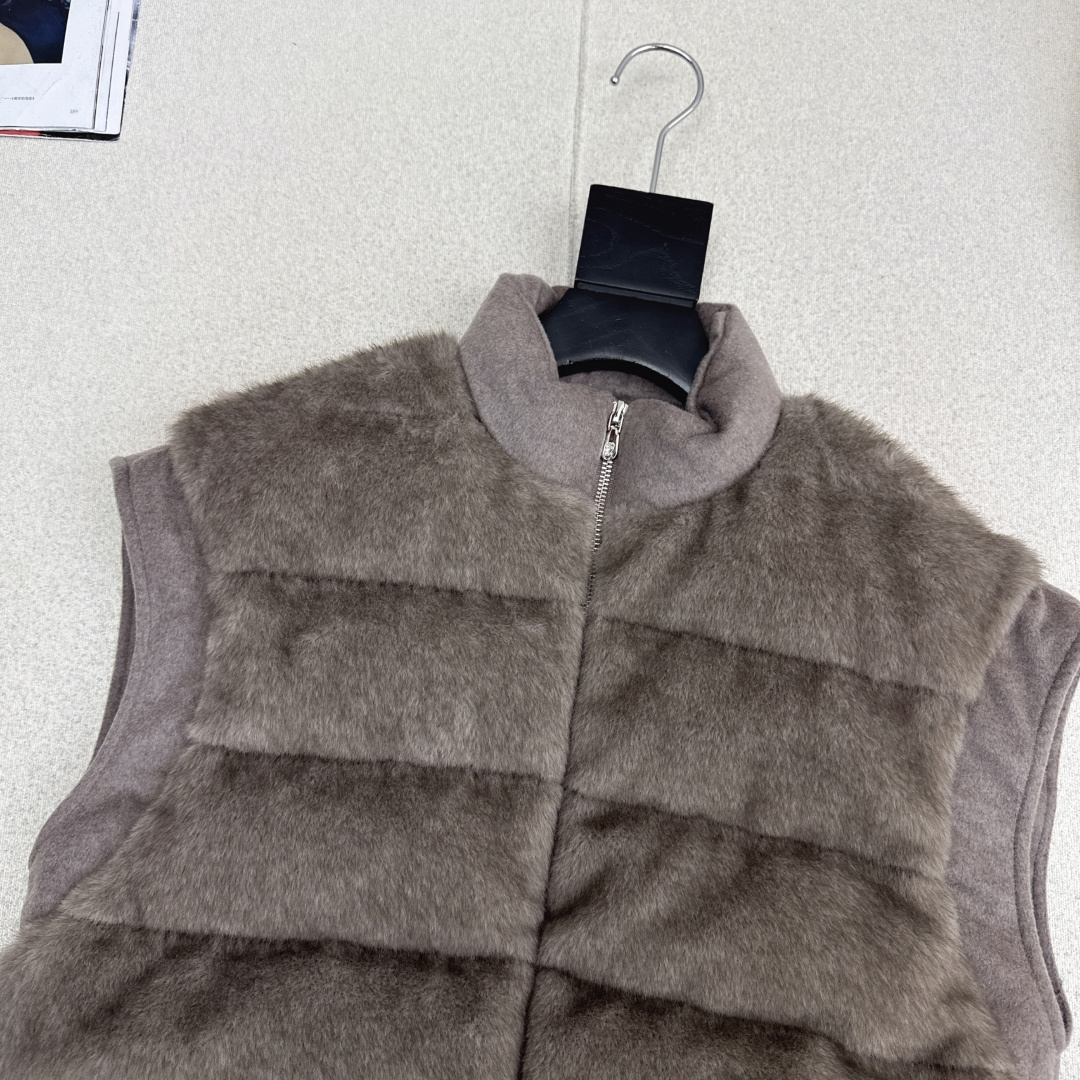 独家款～Bc 25Ss————秋冬最新款立领羊毛呢拼接环保毛绒绒羽绒马甲🖤定制羊毛呢面料+环保毛绒绒面料