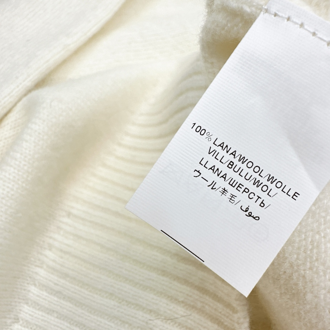 独家首发 Bc 26Ss———早春最新款慵懒风羊毛套装🩶字母刺绣图案圆领毛衣+松紧腰直筒裤 爆单款美拉德