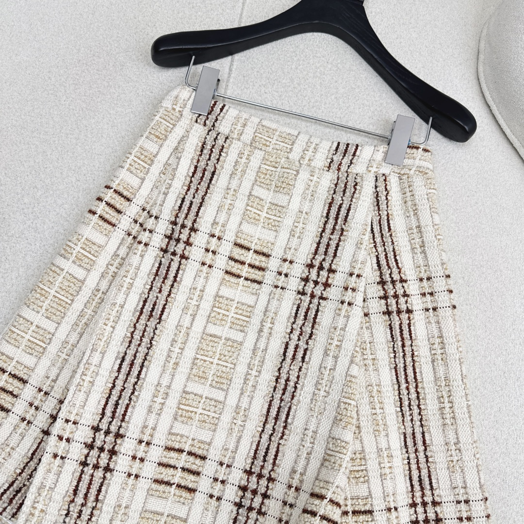 特价🉐️❗️现货齐码❗️不退不换❗️独家首发 LP Ss————秋冬最新款格纹羊毛混纺粗花呢高腰半裙🤍原