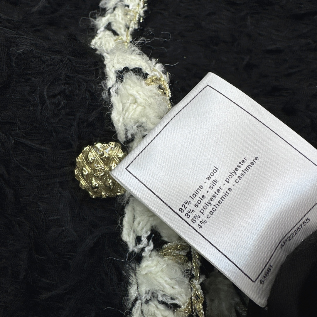 走秀同款 C家 26Ss———— 早春最新款编织背心裙🖤黑色粗花呢+奶白编织包边 编织包边 复古又高级的