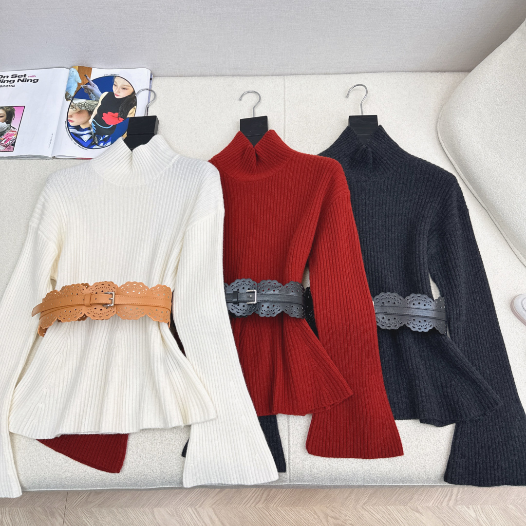 NO:662036,Exclusive model Max 25Ss————The latest bell-sleeved turtleneck sweater in autumn and winter. High-end temperament. Versatility and worry-free. It can be worn alone or layered as a base. It is definitely the most needed basic sweater in winter. Old money temperament. Fashionable online. Made of wool yarn. Delivery belt. Three colors ready for sale. SML (S size off shoulder bust 90, length 63, manual measurement error), Maxmara-clothing, sweaters,  19860909独家款 Max 25Ss————秋冬最新款喇叭袖高领毛衣 高级气质感 百搭无烦恼 单穿或者叠穿打底都OK 绝对是冬天最最需要的一件基础型毛衣 老钱气质 时髦在线 采用羊毛纱线 配送腰带 三色现货发售sml（s码落肩胸围90衣长63手工测量存在误差）,麦丝玛拉-服装,sweaters, ,Women's clothing