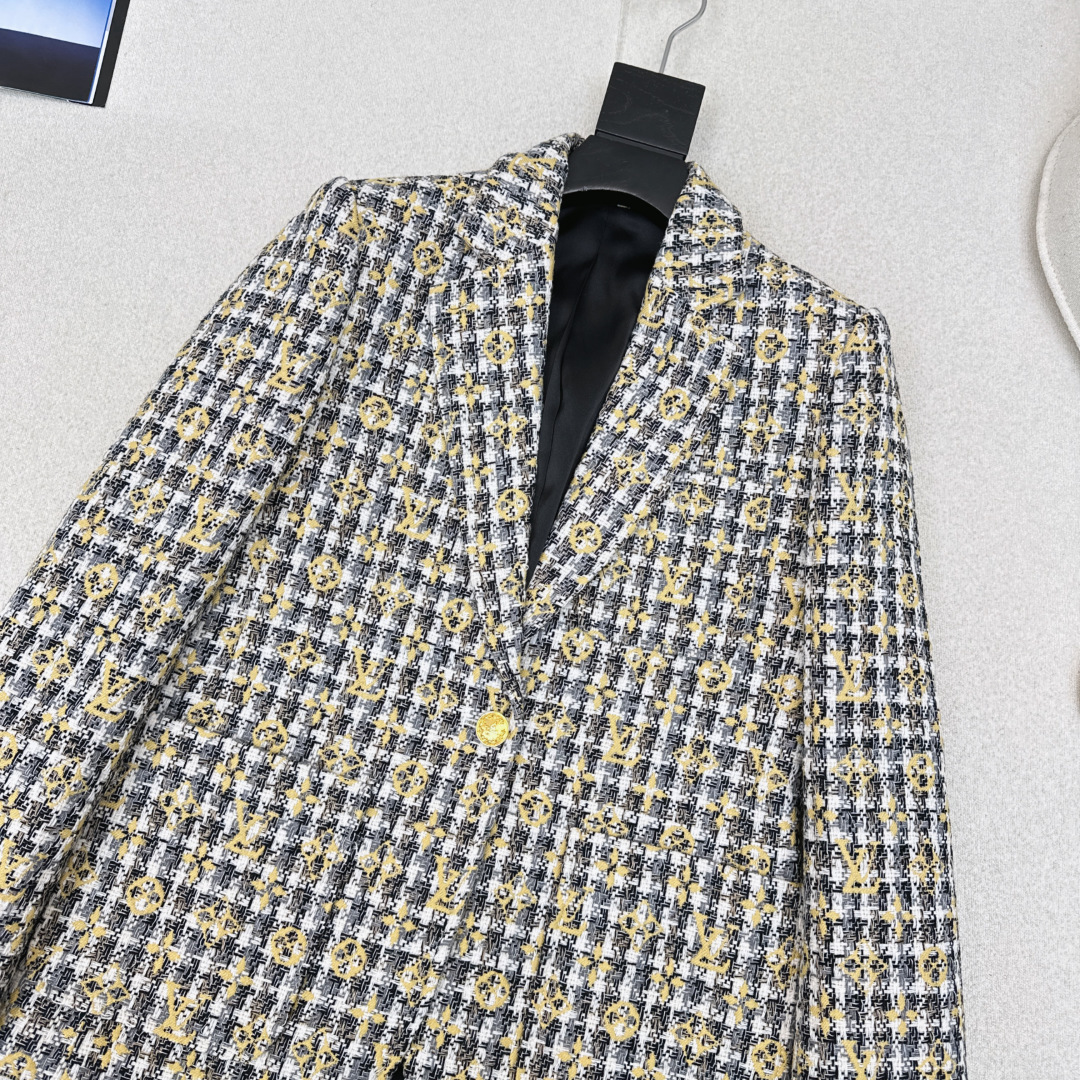 特价🉐️❗️现货齐码❗️不退不换❗️L家 25Ss————秋冬最新款logo图案编织修身西装外套 🩶yb