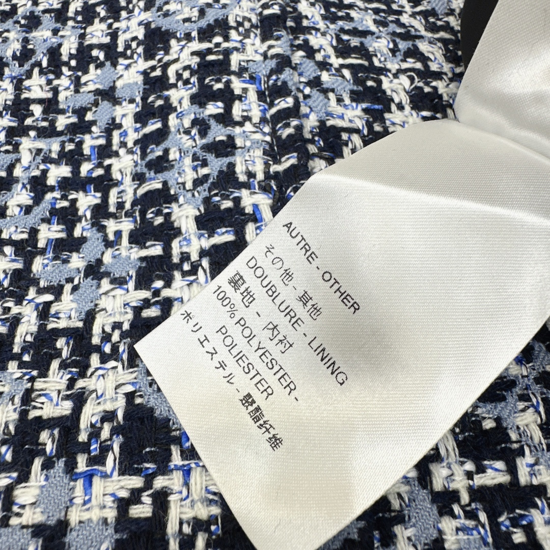 特价🉐️❗️现货齐码❗️不退不换❗️L家 25Ss————秋冬最新款logo图案编织修身西装外套 🩶yb