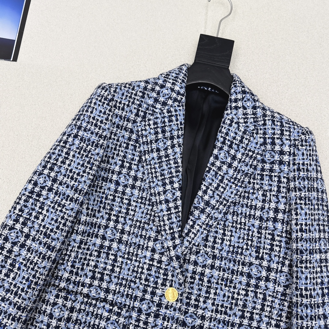 特价🉐️❗️现货齐码❗️不退不换❗️L家 25Ss————秋冬最新款logo图案编织修身西装外套 🩶yb