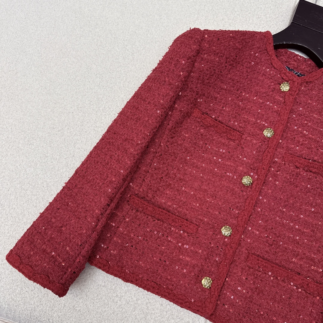 年会圣诞必备穿搭 C家 25Ss————秋冬最新款贵气范儿精致翻领四口袋编织外套🧡上身就是那种财阀小姐姐