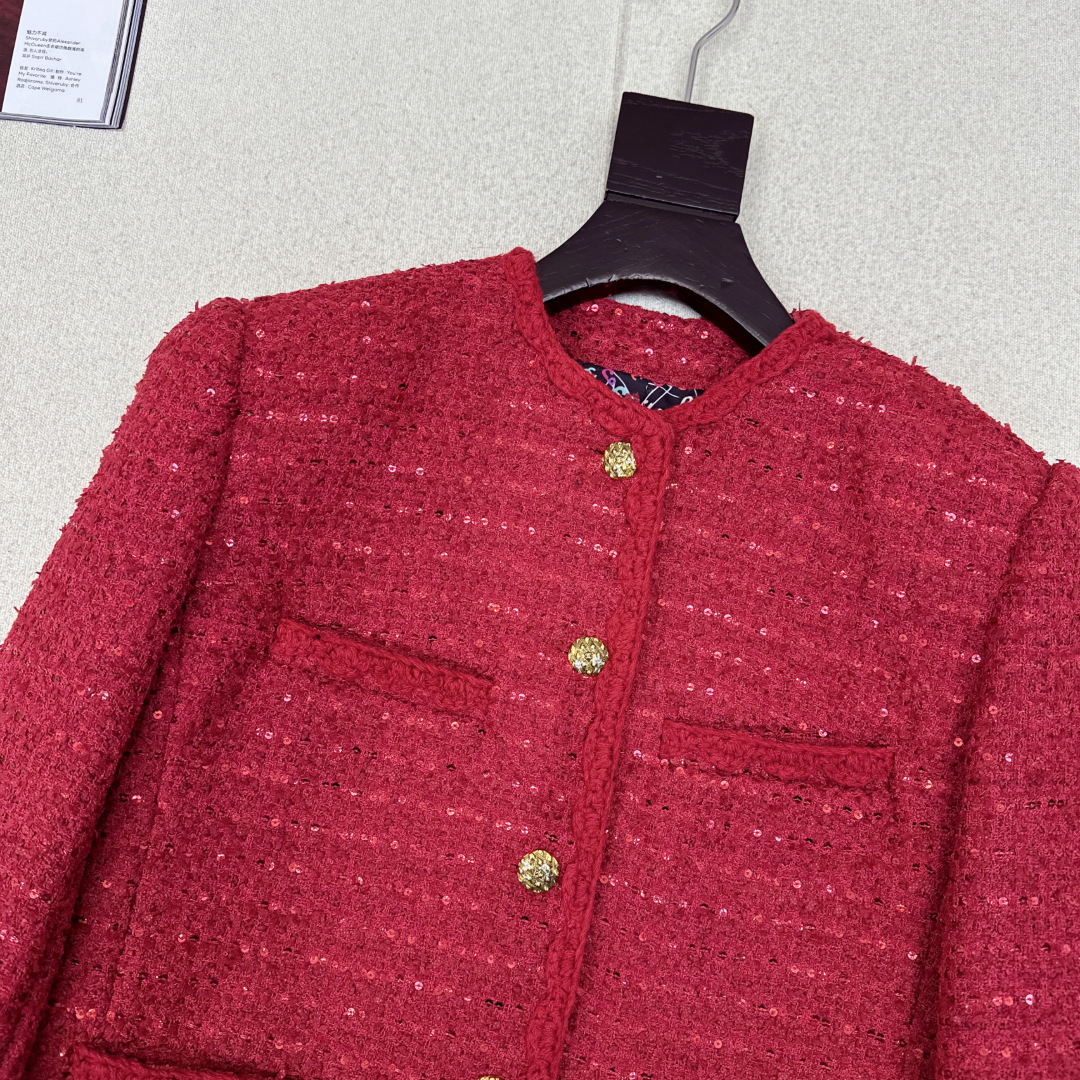 年会圣诞必备穿搭 C家 25Ss————秋冬最新款贵气范儿精致翻领四口袋编织外套🧡上身就是那种财阀小姐姐