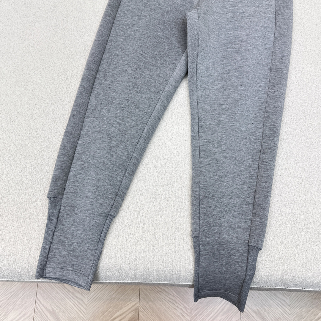 独家首发 Bc 25Ss———秋冬最新款太空棉哈伦小脚裤 🤍 细节感很加分〰️〰️休闲时髦在线 小姐姐们