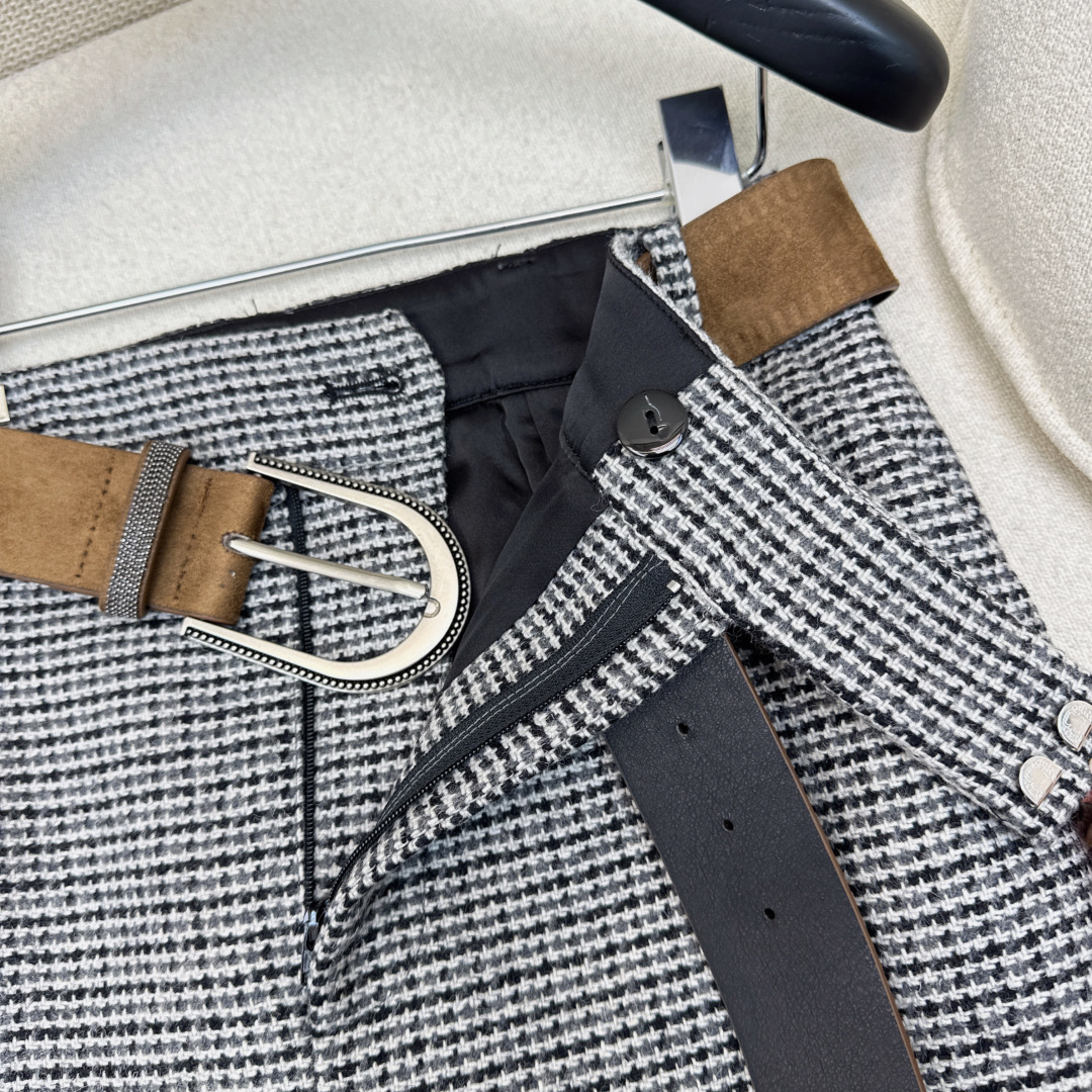 高智感穿搭 Bc 26Ss————早春最新款极简风穿搭复古千鸟格半裙🩶秋冬必入神器 包臀开叉裙摆设计利落