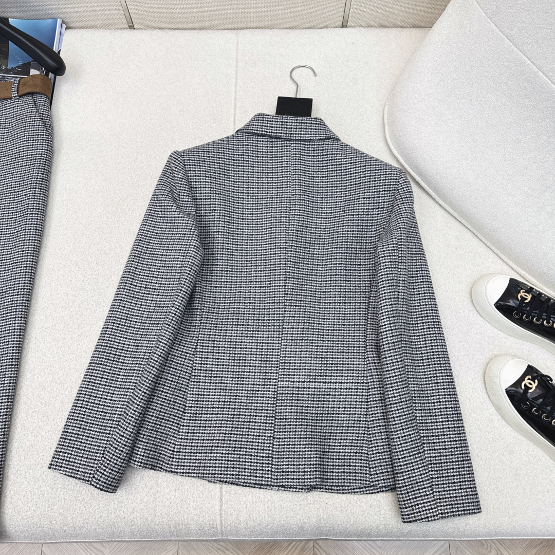 高智感穿搭 Bc 26Ss————早春最新款复古千鸟格双排扣西装外套 🩶秋冬必入神器 精裁设计利落通勤 