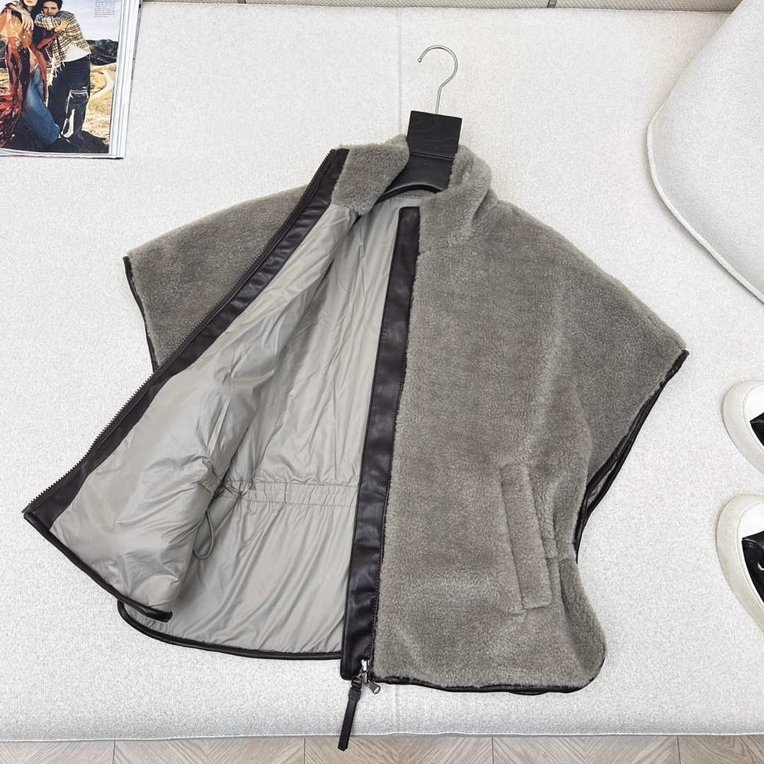 特价🉐️ ❗️现货齐码❗️不退不换❗️独家款～ Bc 25Ss————秋冬最新款泰迪毛绒马甲外套 🩶秋冬